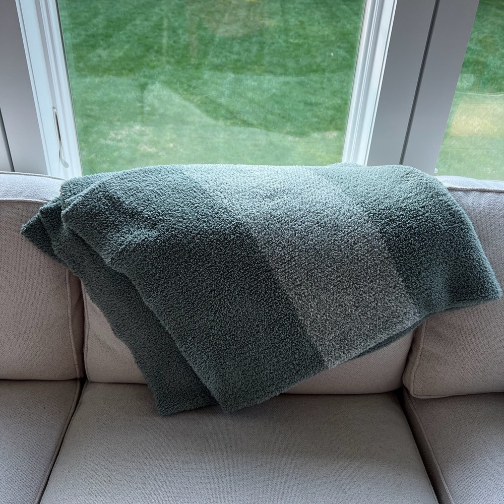 Barefoot Dreams Two Tone Green Throw Blanket